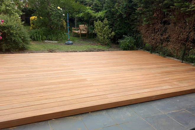 Pose de terrasse en bois à Bousbecque